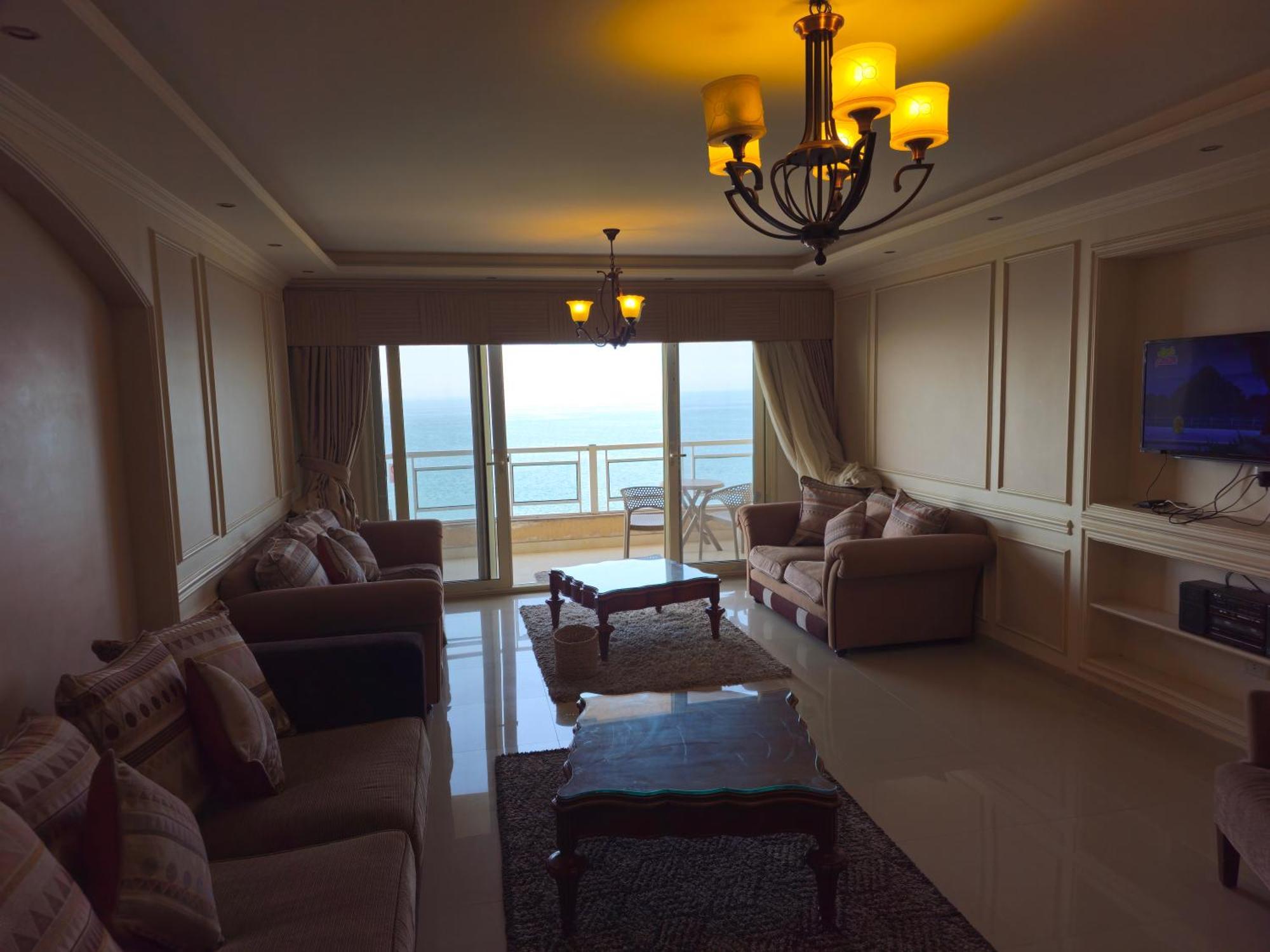 Welcome Sea View - Families Only Apartment